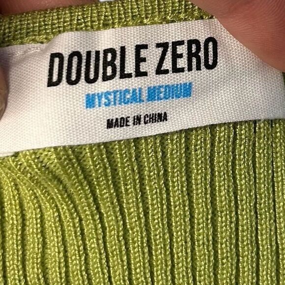 Double Zero Size M Long Sleeve Plunge Neck Crop Green Pointelle Knit Rib Fitted - Picture 3 of 7